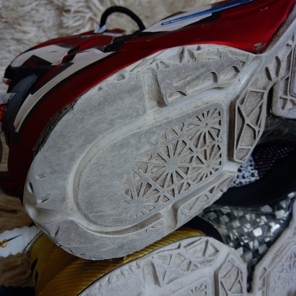 Nike Lebron James 12 SE, Men 11 US, Multicolor. - Picture 7 of 16